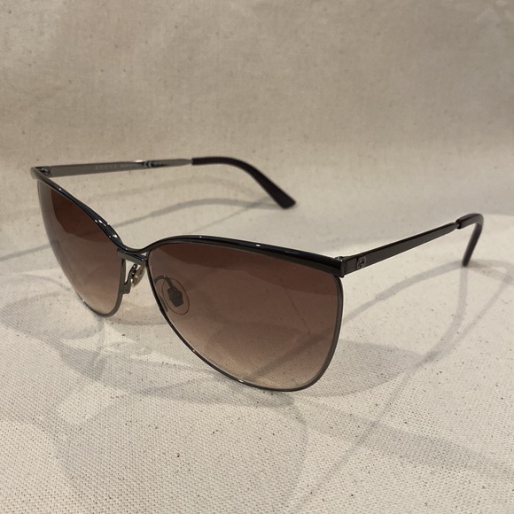 Gucci sunglasses Grey lens - Picture 2 of 6